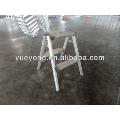 Foldable two step aluminum ladder